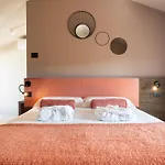 Relais One