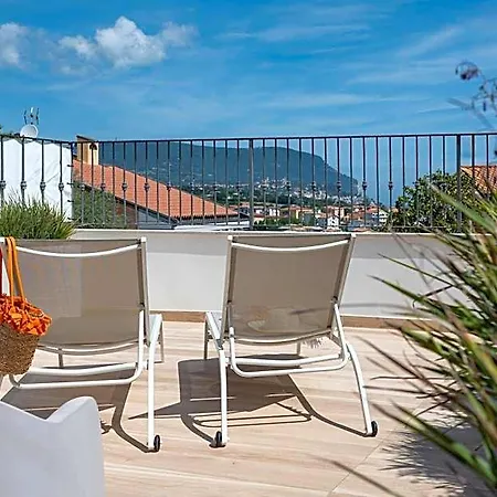 Relais One